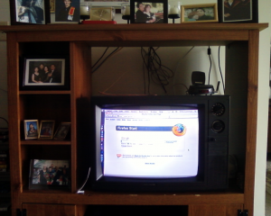 FirefoxOn80sTV Firefox Eats Cara's TV